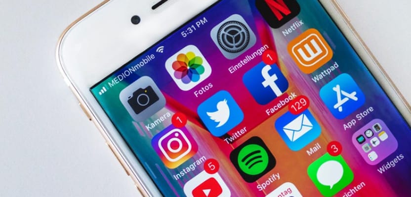 Facebook news feed is changing