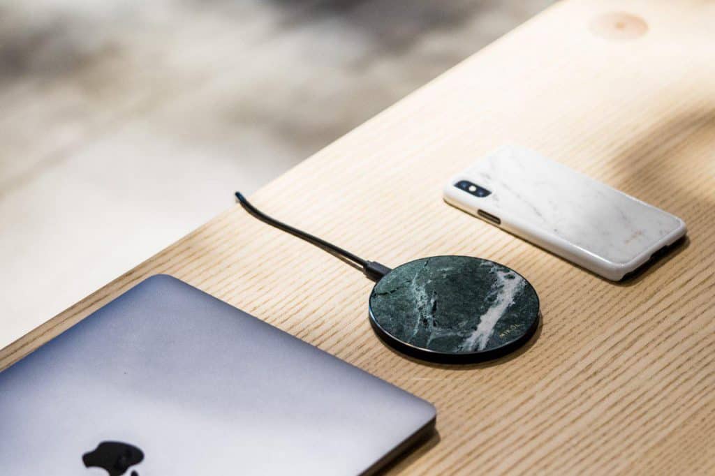 How to sell custom phone cases in today's market + free designs 3