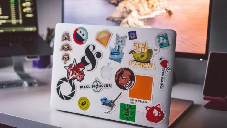 Selling Stickers on Etsy: A Simple Guide for 2025