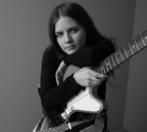 Find Out More About Arielle Arielle