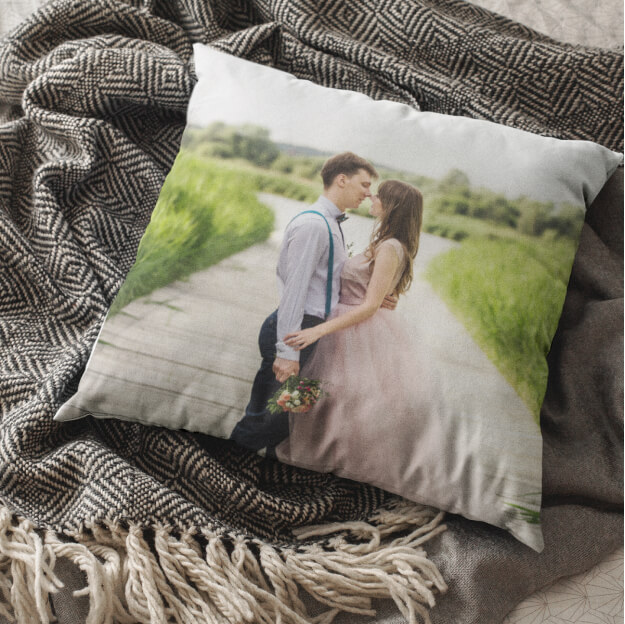 Pillow printing outlet design