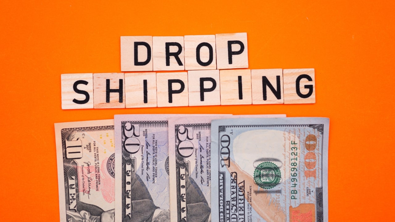 A Complete Guide To Dropshipping On : How To Dropship On  As A  Complete Beginner: How To Start With Only $5 Per Day Budget