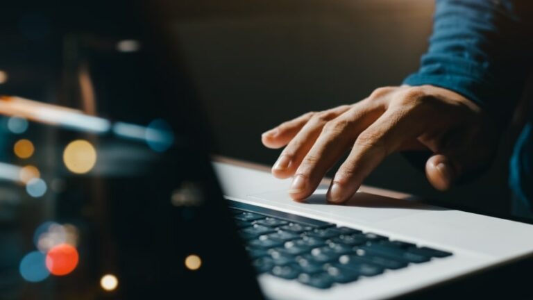 How to Sell on Pinterest in 2024: A 5 Step Guide