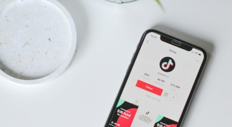 10 TikTok Marketing Strategies to Try in 2024