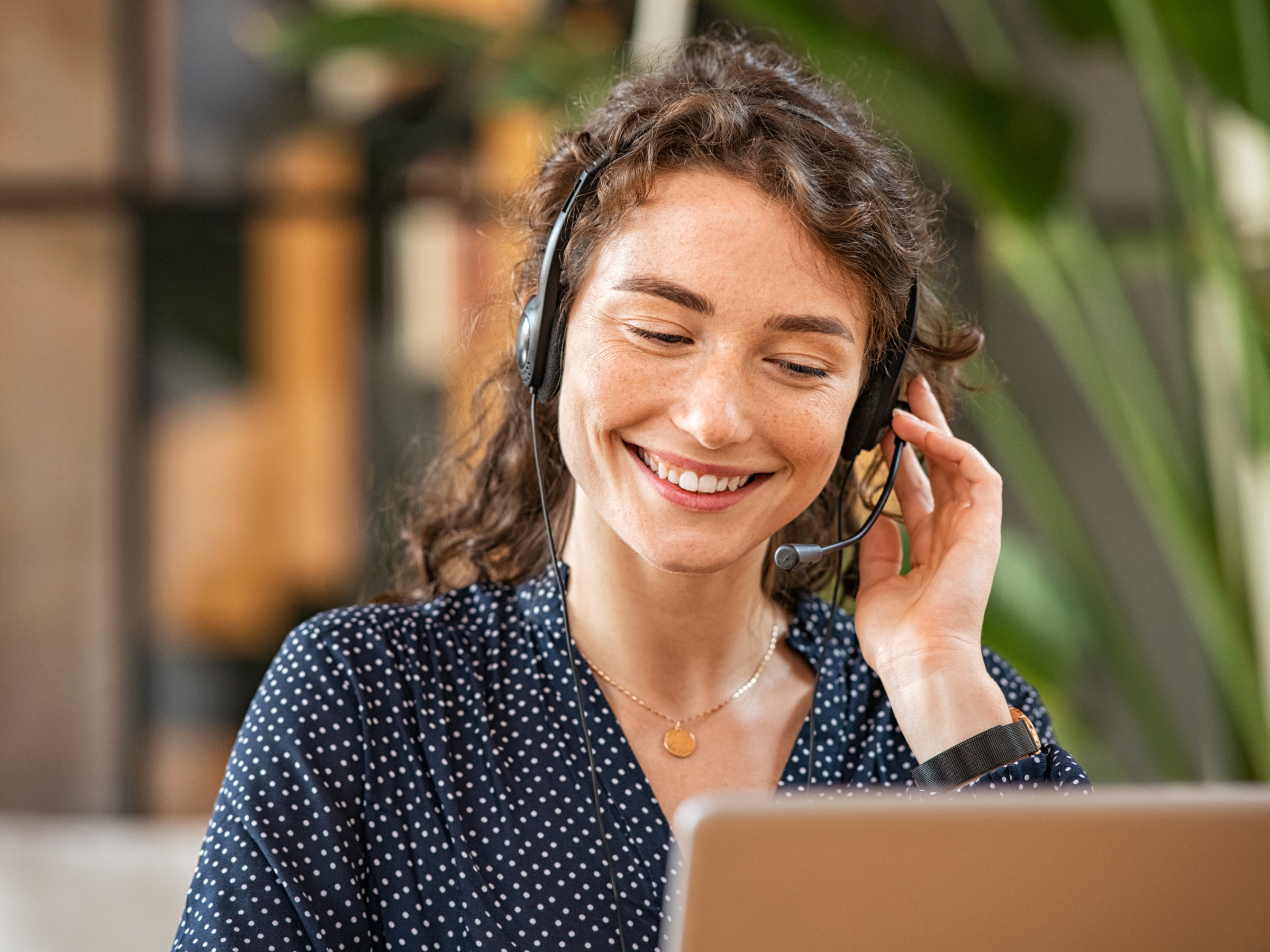 Become a customer support agent Custom hoodies 61