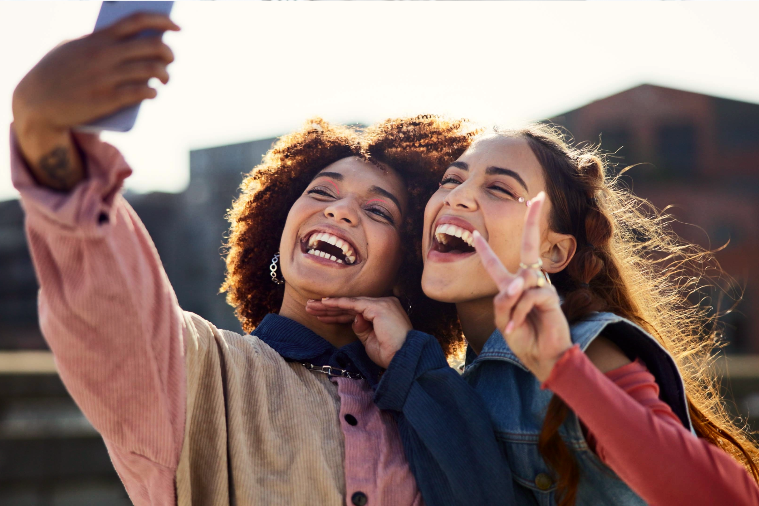 How to make money on social media – what pays off in 2026