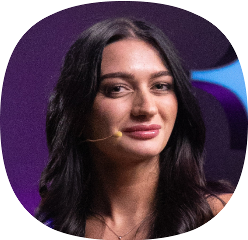 makayla Makayla Piluso